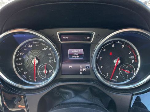 Used 2017 Mercedes-Benz GLS 550 4MATIC image 9