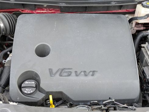 Used 2024 Buick Enclave Premium image 33