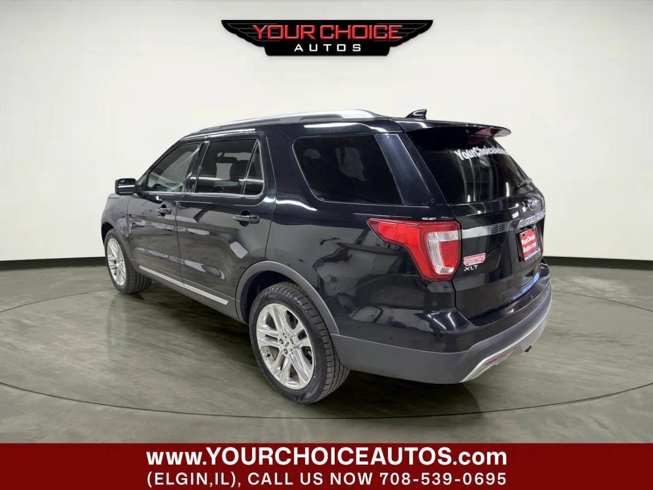 Used 2016 Ford Explorer XLT w/ Equipment Group 202A AWD/4WD image 3