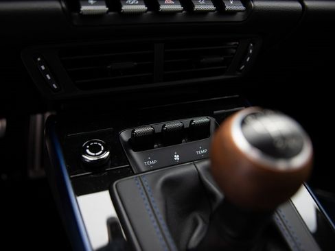 Certified 2025 Porsche 911 Carrera T image 14