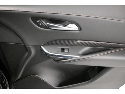 Certified 2023 Cadillac XT4 Sport w/ LPO, ONYX Package AWD/4WD image 17