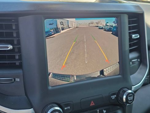 Used 2022 RAM 1500 Big Horn AWD/4WD image 37