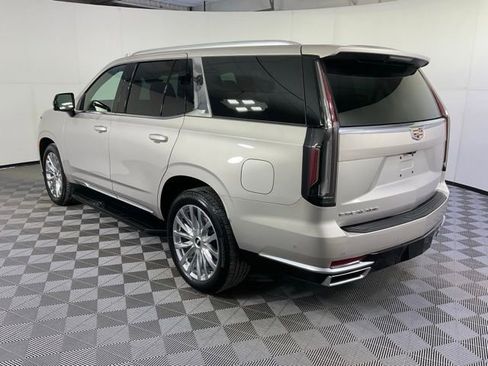 Certified 2024 Cadillac Escalade Premium Luxury w/ Performance Package image 4