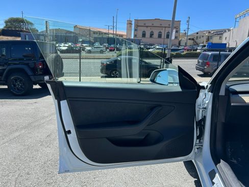 Used 2020 Tesla Model 3 Long Range AWD/4WD image 10