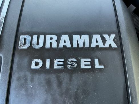 Used 2021 Chevrolet Silverado 1500 LT w/ Z71 Off-Road Package AWD/4WD image 25