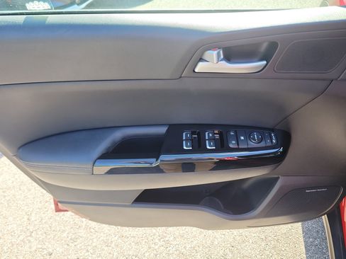 Used 2018 Kia Sportage EX w/ EX Technology Package FWD image 21