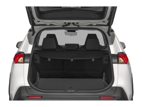 Used 2022 Toyota RAV4 XLE w/ Carpet Mat Package (TMS) FWD image 11