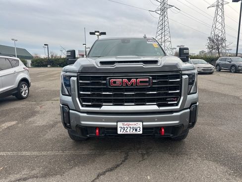Used 2024 GMC Sierra 2500 AT4 w/ AT4 Premium Plus Package image 2