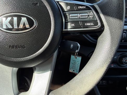 Used 2021 Kia Forte LXS FWD image 25