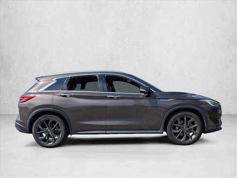 Used 2019 INFINITI QX50 Essential w/ Sensory Package FWD image 4