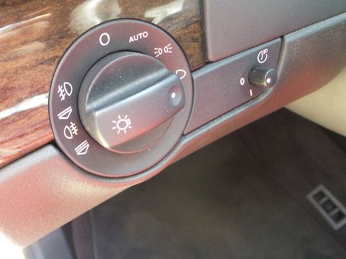 Used 2005 Audi S4 Cabriolet image 36