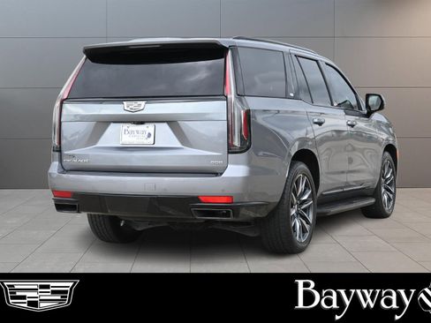 Used 2021 Cadillac Escalade Sport w/ Driver Assist Tech Package image 5