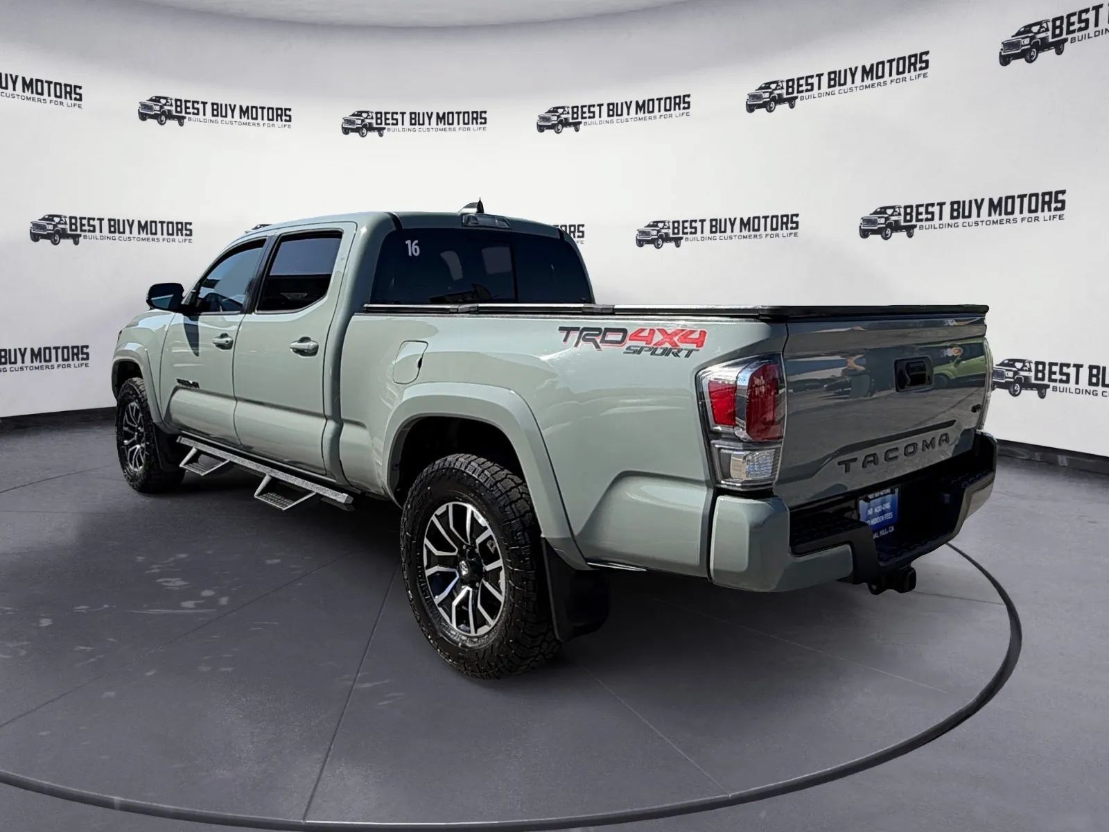 Used 2023 Toyota Tacoma TRD Sport w/ Black Out Package (TMS) AWD/4WD image 6