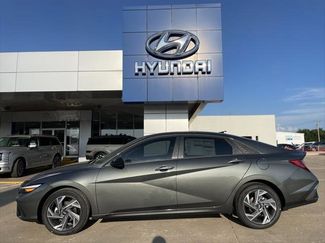 New 2025 Hyundai Elantra Sport image 1