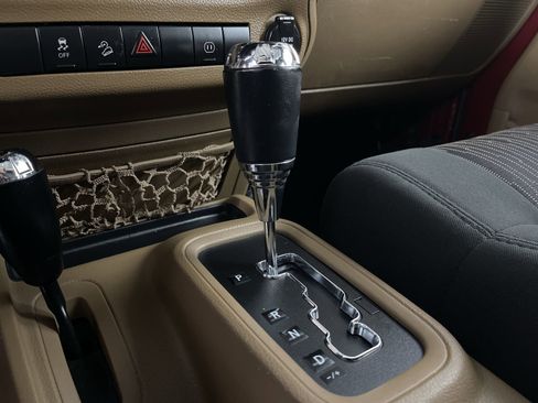 Used 2012 Jeep Wrangler Unlimited Sahara w/ Connectivity Group image 19