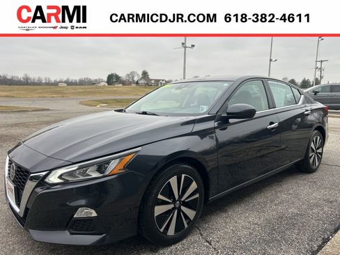 Used 2022 Nissan Altima 2.5 SV FWD image 3