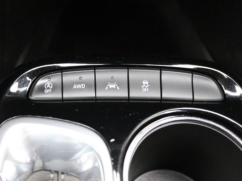 Used 2020 Buick Encore GX Preferred w/ Cold Weather Comfort Package AWD/4WD image 31