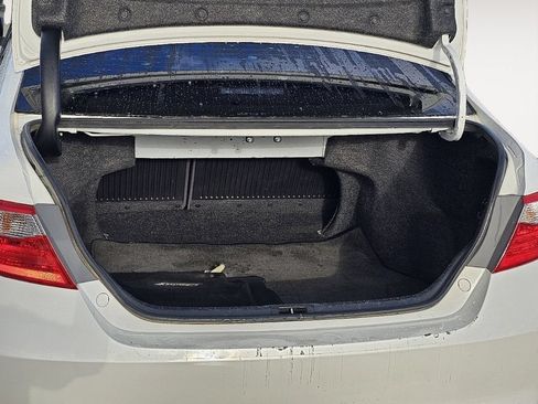 Used 2016 Toyota Camry SE FWD image 12
