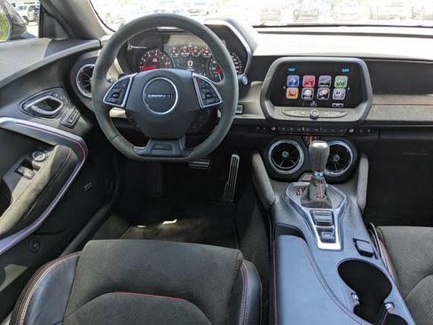 Used 2017 Chevrolet Camaro ZL1 RWD image 17