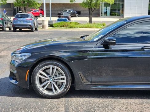 Used 2018 BMW 750i xDrive AWD/4WD image 2