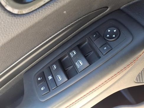 Used 2024 Dodge Durango GT AWD/4WD image 16