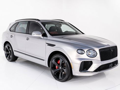 New 2025 Bentley Bentayga image 7