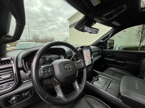 Used 2023 RAM 3500 Limited image 25