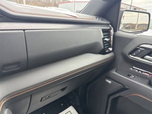 Used 2024 GMC Sierra 1500 AT4 w/ Technology Package image 24