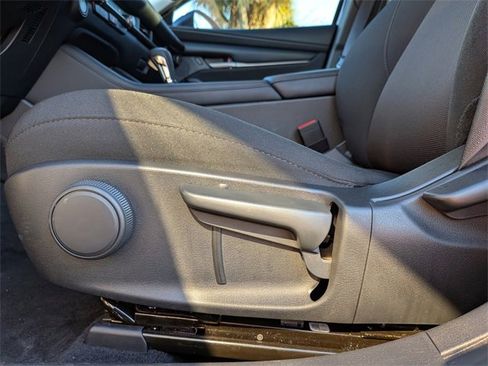 Certified 2025 MAZDA MAZDA3 s image 13