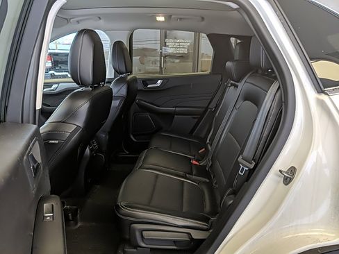 Certified 2022 Ford Escape Titanium w/ Class II Trailer Tow Package image 14