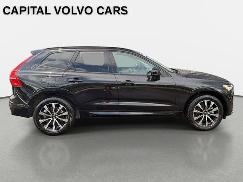 Certified 2025 Volvo XC60 B5 Core AWD/4WD image 4