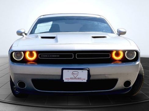 Used 2020 Dodge Challenger SXT RWD image 3