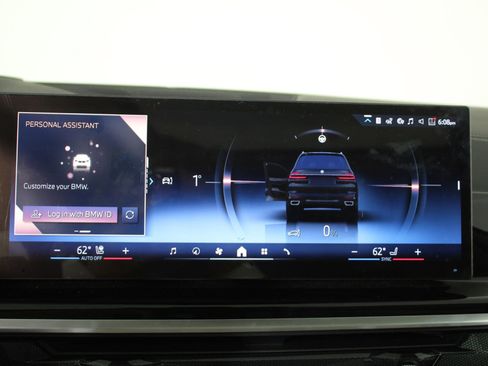 Used 2025 BMW X7 xDrive40i w/ Executive Package image 25