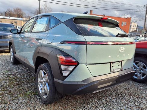 New 2026 Hyundai Kona SE image 4