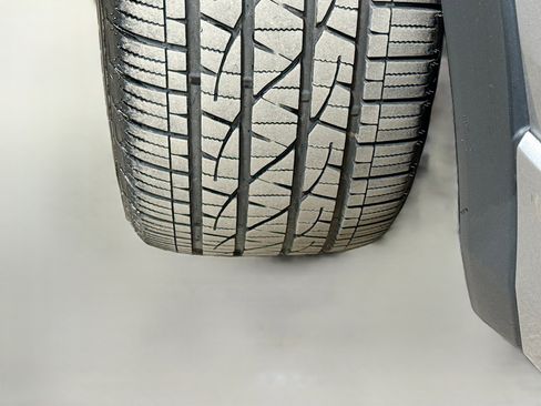 Used 2022 Volkswagen Tiguan SE R-Line image 45