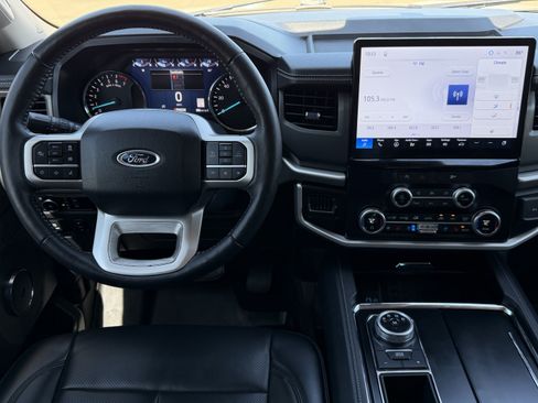 Used 2024 Ford Expedition XLT RWD image 14