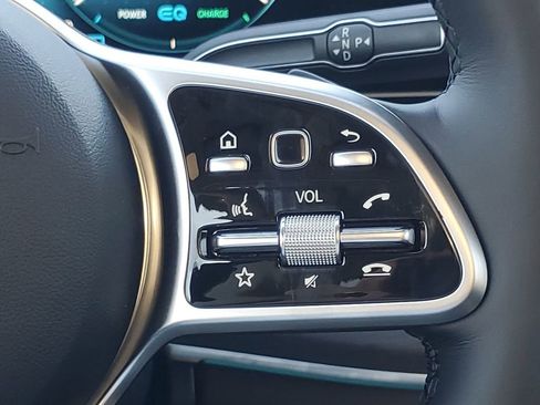 Used 2023 Mercedes-Benz GLS 450 4MATIC image 23