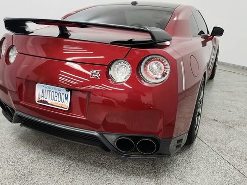 Used 2015 Nissan GT-R Premium AWD/4WD image 21