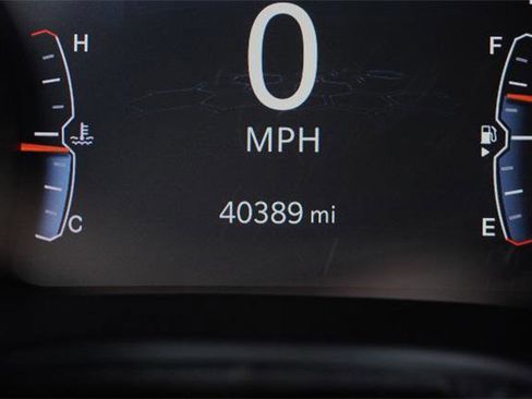 Certified 2023 Jeep Compass Latitude image 31