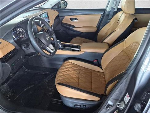 Used 2023 Nissan Sentra SV w/ SV Premium Package FWD image 16