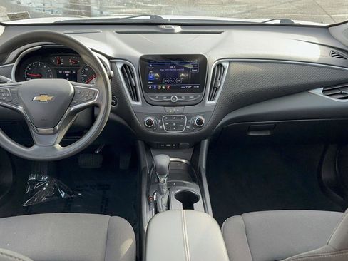 Used 2023 Chevrolet Malibu LT image 11