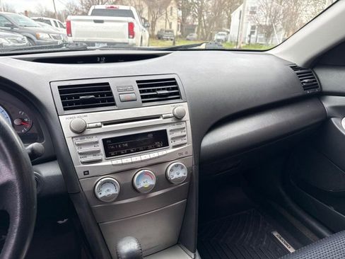 Used 2011 Toyota Camry SE w/ SE Extra-Value Pkg #1 image 22