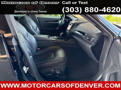Used 2022 Maserati Levante GT AWD/4WD image 9