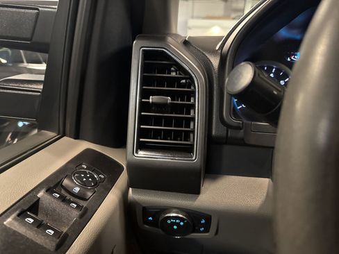 Used 2021 Ford F250 XLT AWD/4WD image 41