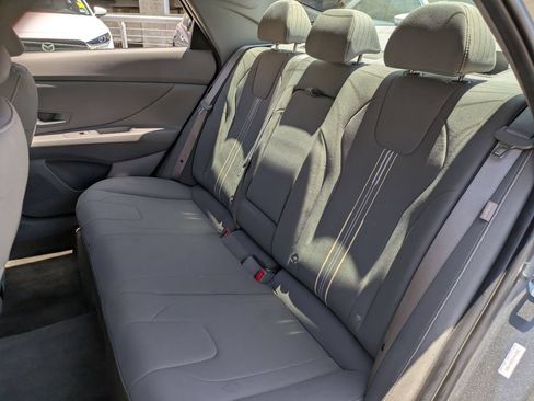 Used 2025 Hyundai Elantra SEL FWD image 24