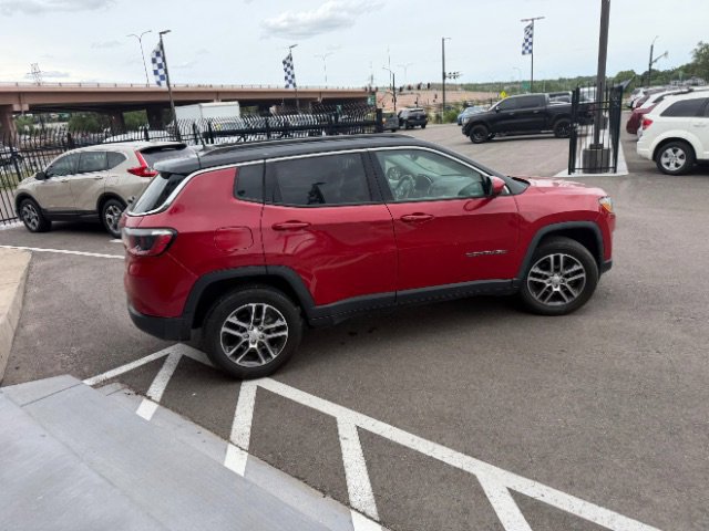 Used 2018 Jeep Compass Latitude w/ Popular Equipment Group AWD/4WD image 14