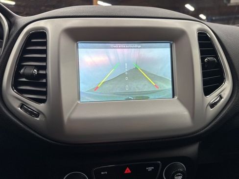 Used 2019 Jeep Compass Sport image 16