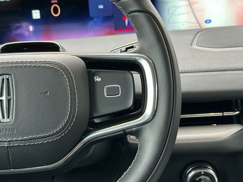 New 2025 Lincoln Navigator Reserve AWD/4WD image 10