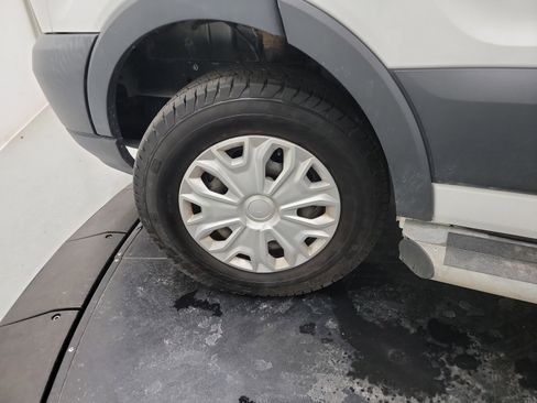 Used 2018 Ford Transit 250 130 Low Roof w/ Exterior Upgrade Package image 29