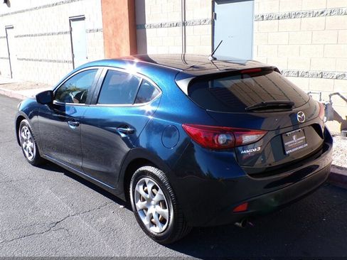 Used 2014 MAZDA MAZDA3 i Sport image 6